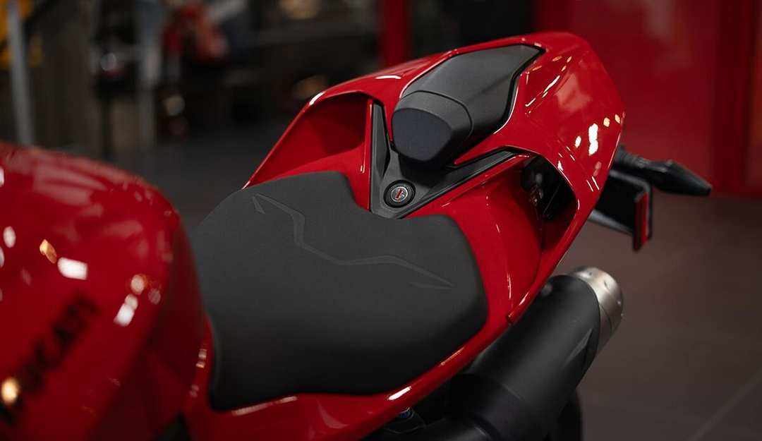 2026 Ducati Sf V2S - Image 3