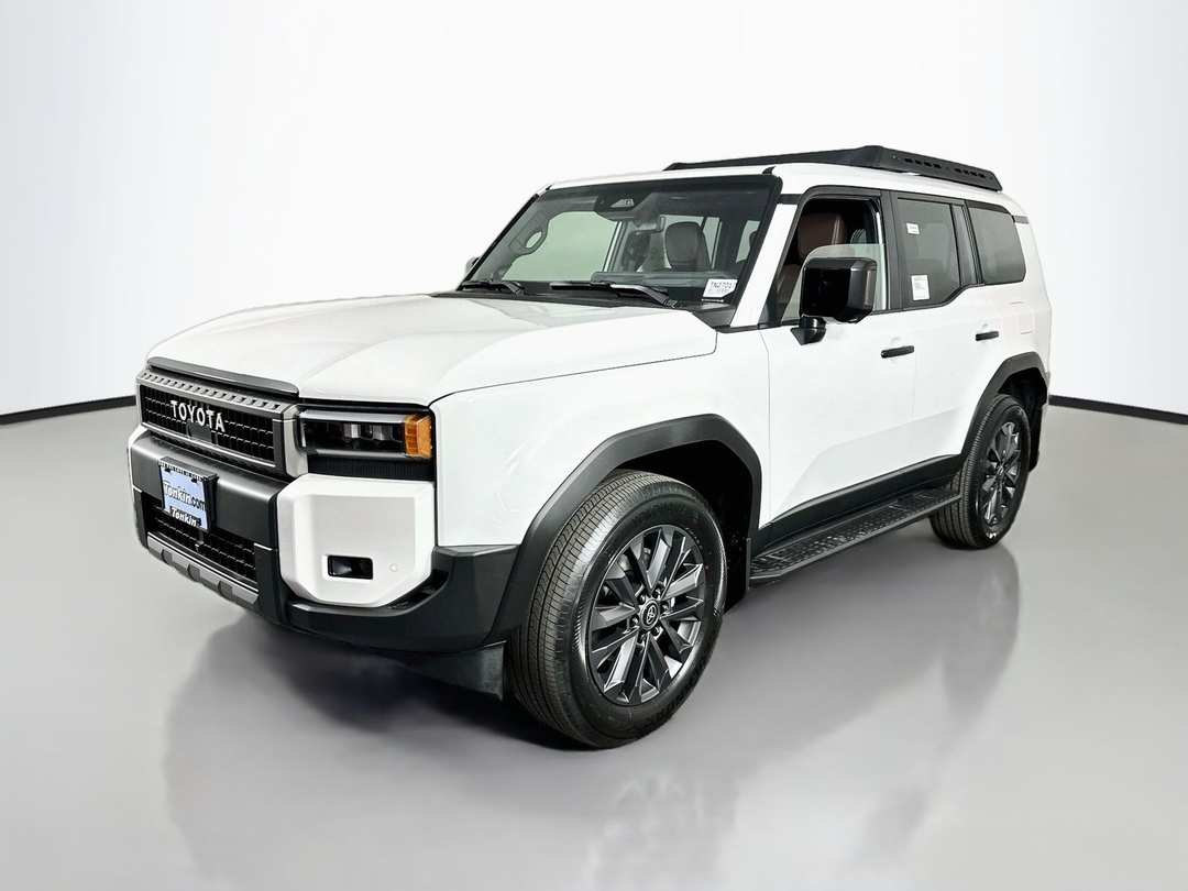 2027 Toyota Land Cruiser Base - Image 3