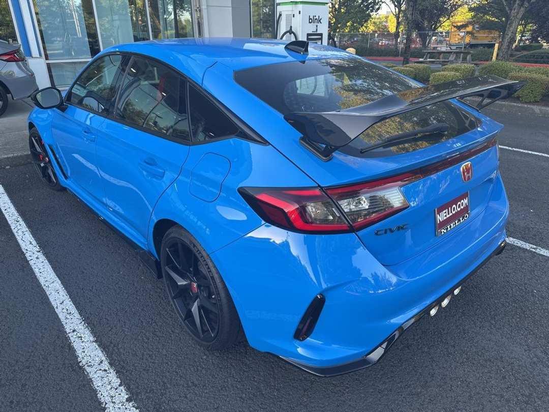 2025 Honda Civic Type R - Image 3