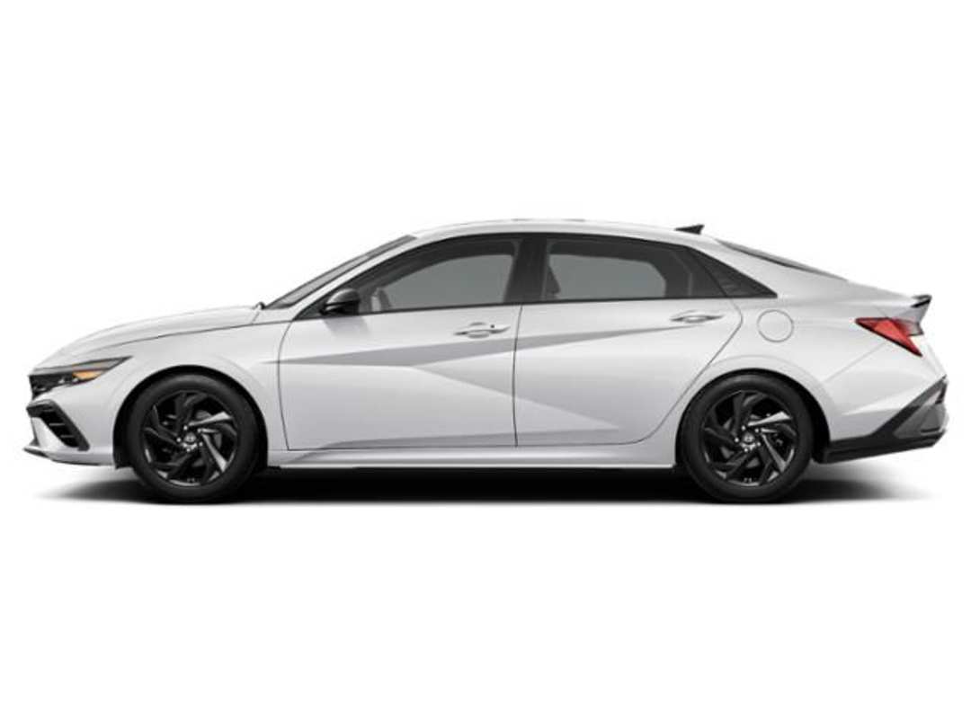 2026 Hyundai Elantra SEL Sport - Image 2