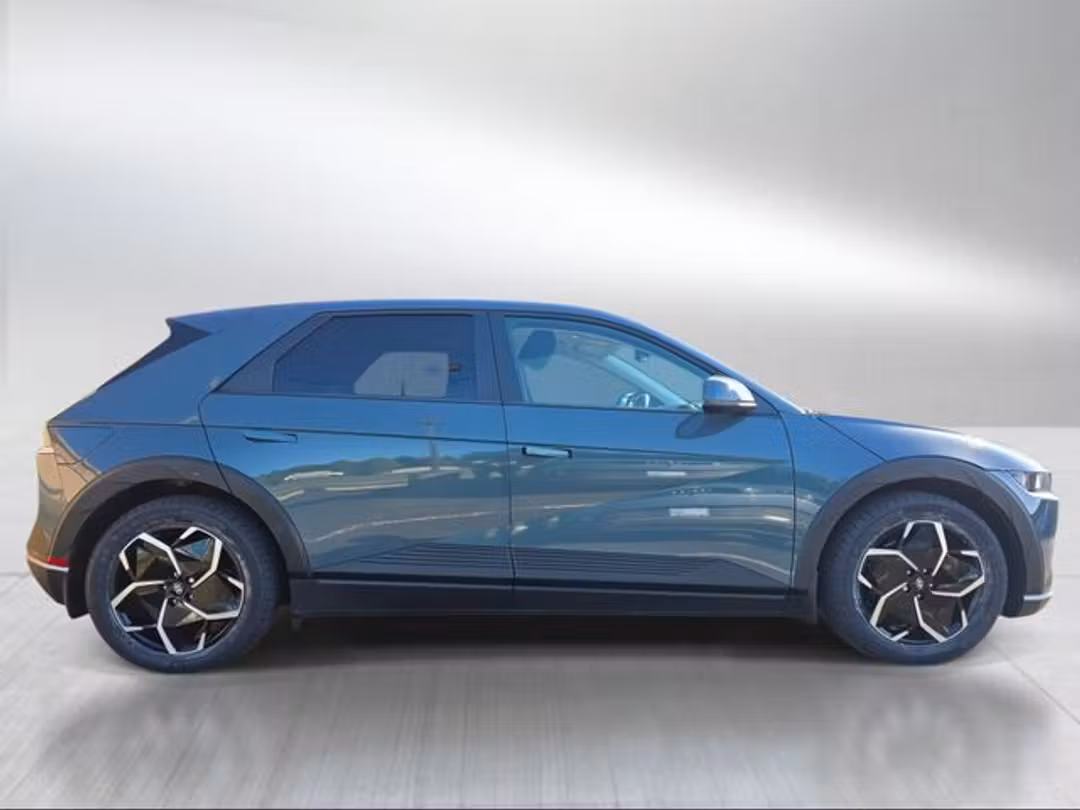 2024 Hyundai Ioniq 5 SEL - Image 2