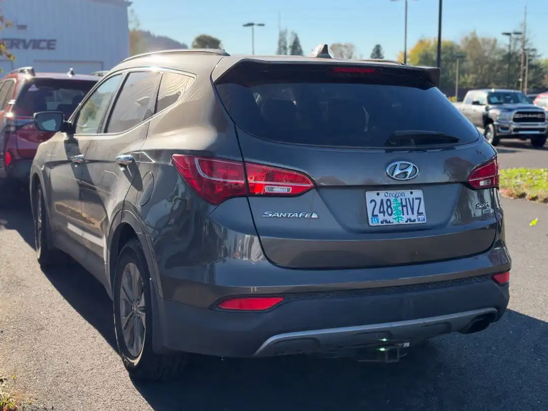 2013 Hyundai Santa Fe Sport Base - Image 2