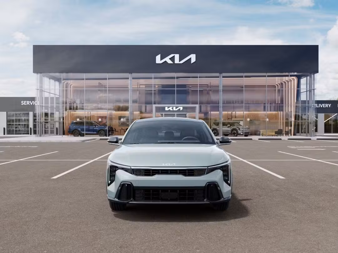 2026 Kia K4 GTLine - Image 2