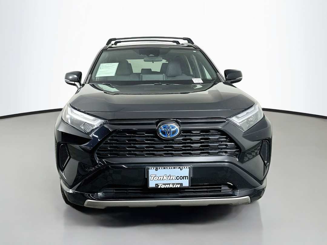 2022 Toyota Rav4 Hybrid SE - Image 2
