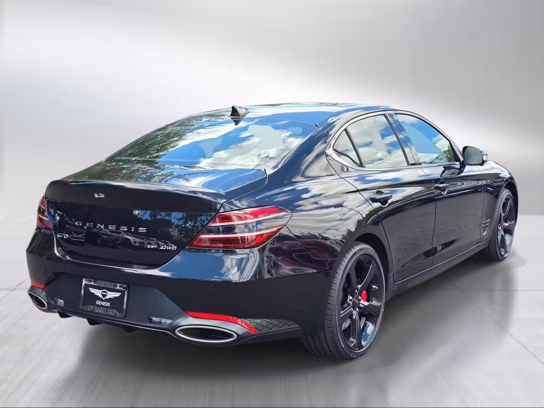 2026 Genesis G70 3.3T Sport Prestige - Image 3