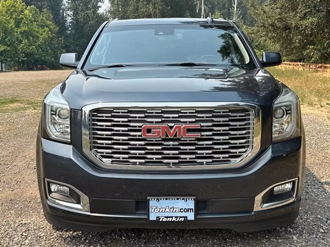 2020 GMC Yukon Denali - Image 3
