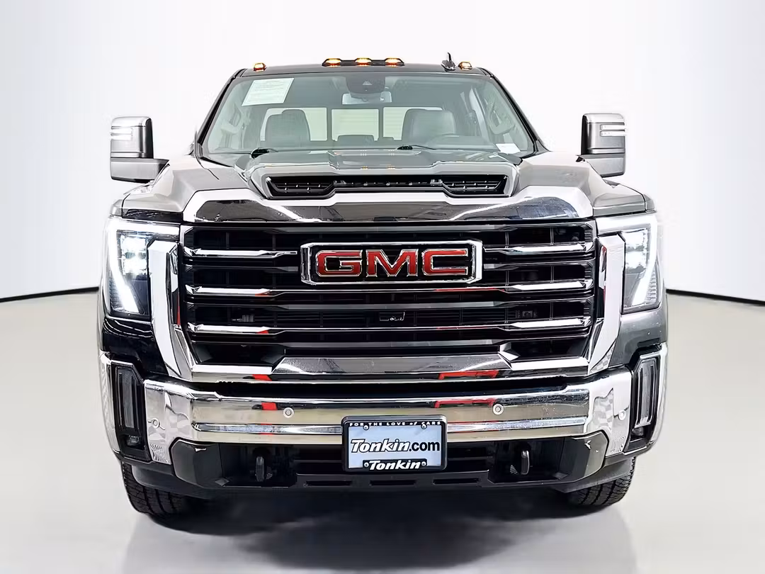 2025 GMC Sierra 2500Hd SLT - Image 2