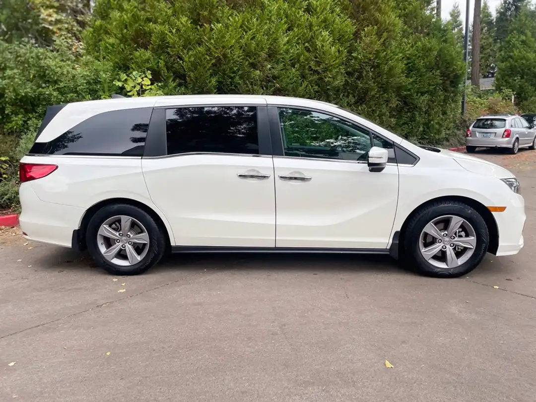 2019 Honda Odyssey EXL - Image 3