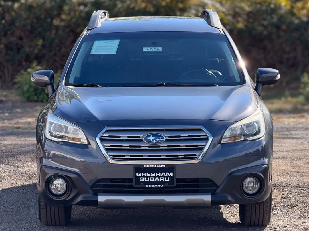 2015 Subaru Outback 2.5i - Image 2