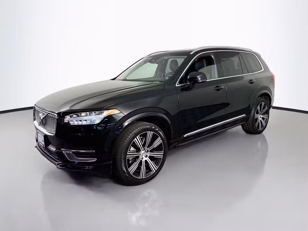 2025 Volvo Xc90 B6 Plus 7Seater - Image 3