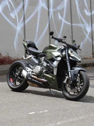 2024 Ducati Streetfighter V2