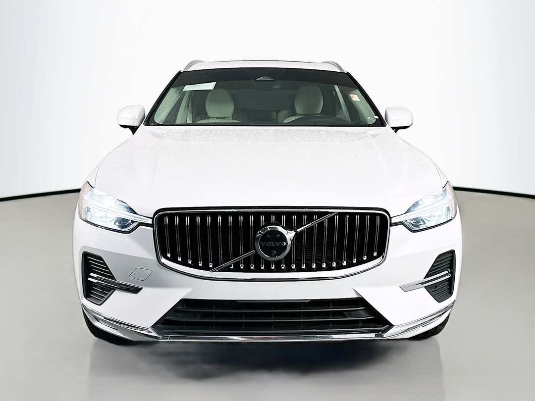 2023 Volvo Xc60 B5 Plus Bright Theme - Image 2
