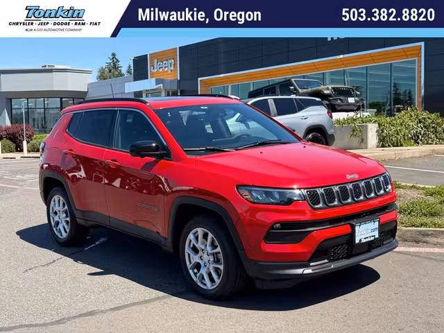 2023 Jeep Compass Latitude Lux