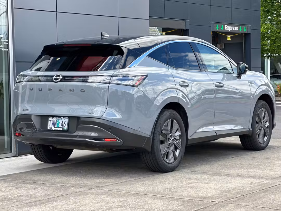 2025 Nissan Murano SL - Image 3