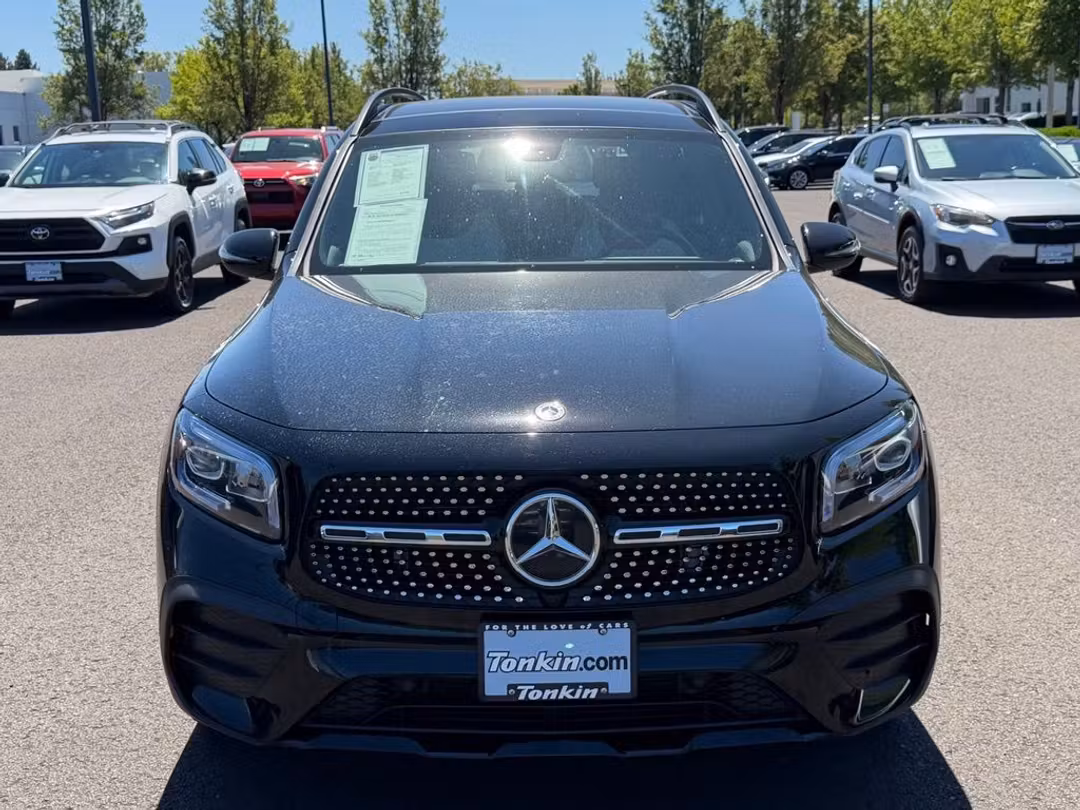 2023 Mercedes-Benz GLB GLB 250 - Image 3