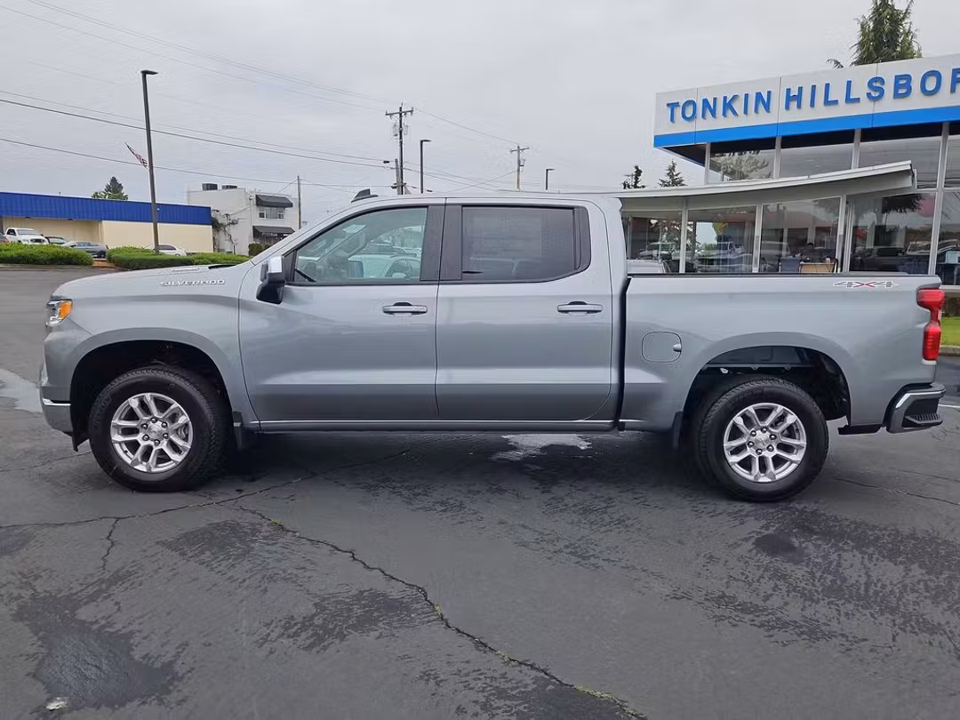 2026 Chevrolet Silverado 1500 LT - Image 3