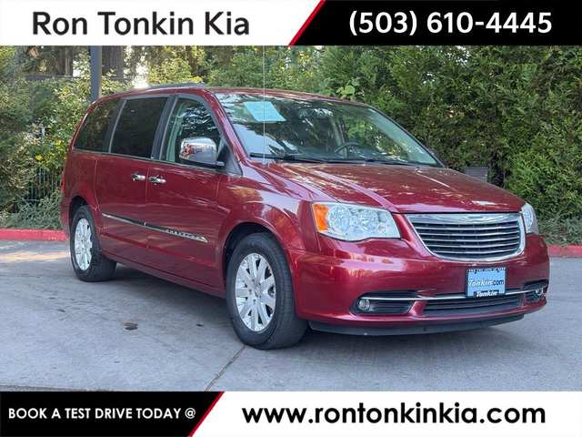 2012 Chrysler Town & Country TouringL