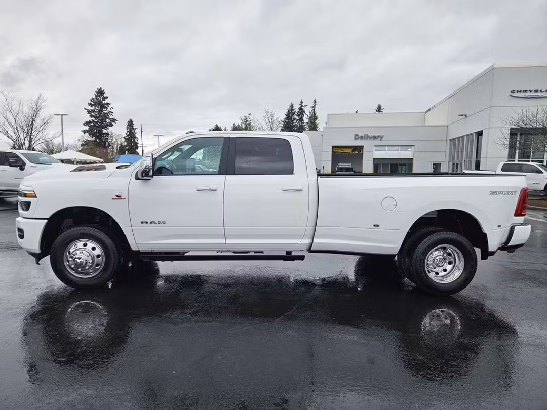 2026 Ram 3500 Laramie - Image 3