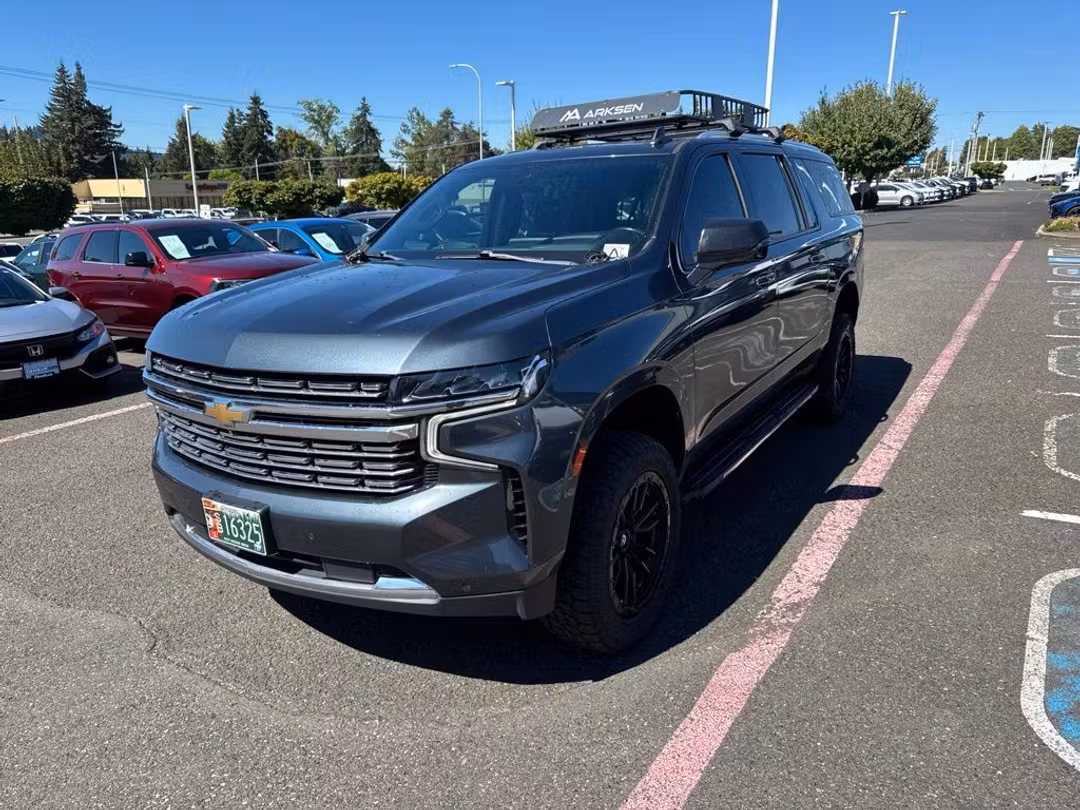 2021 Chevrolet Suburban Premier - Image 3