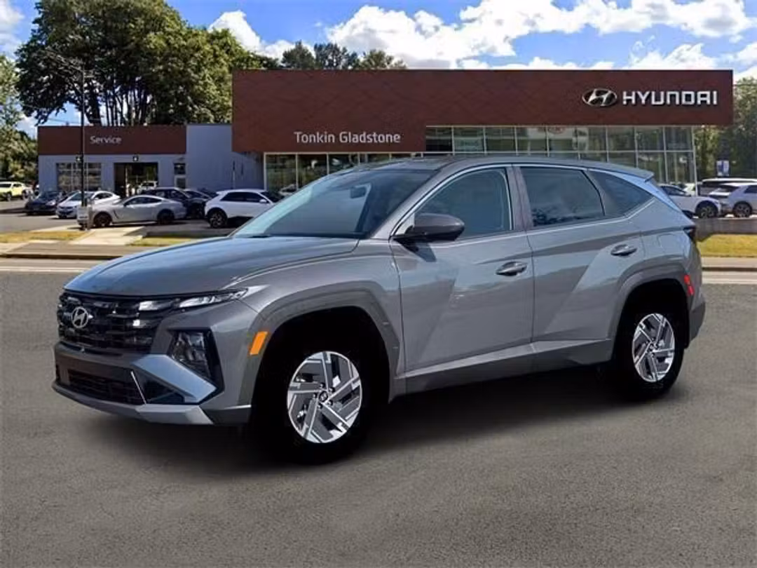 2026 Hyundai Tucson Hybrid Blue SE - Image 2