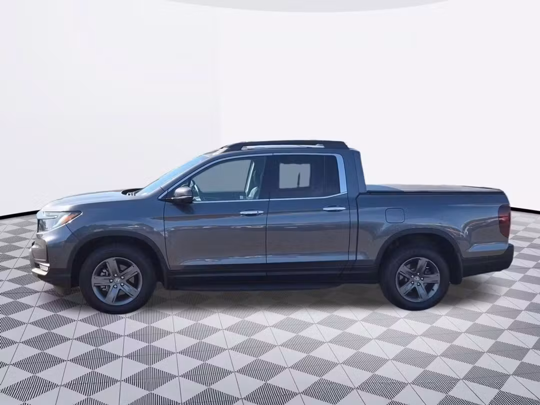2022 Honda Ridgeline RTLE - Image 3