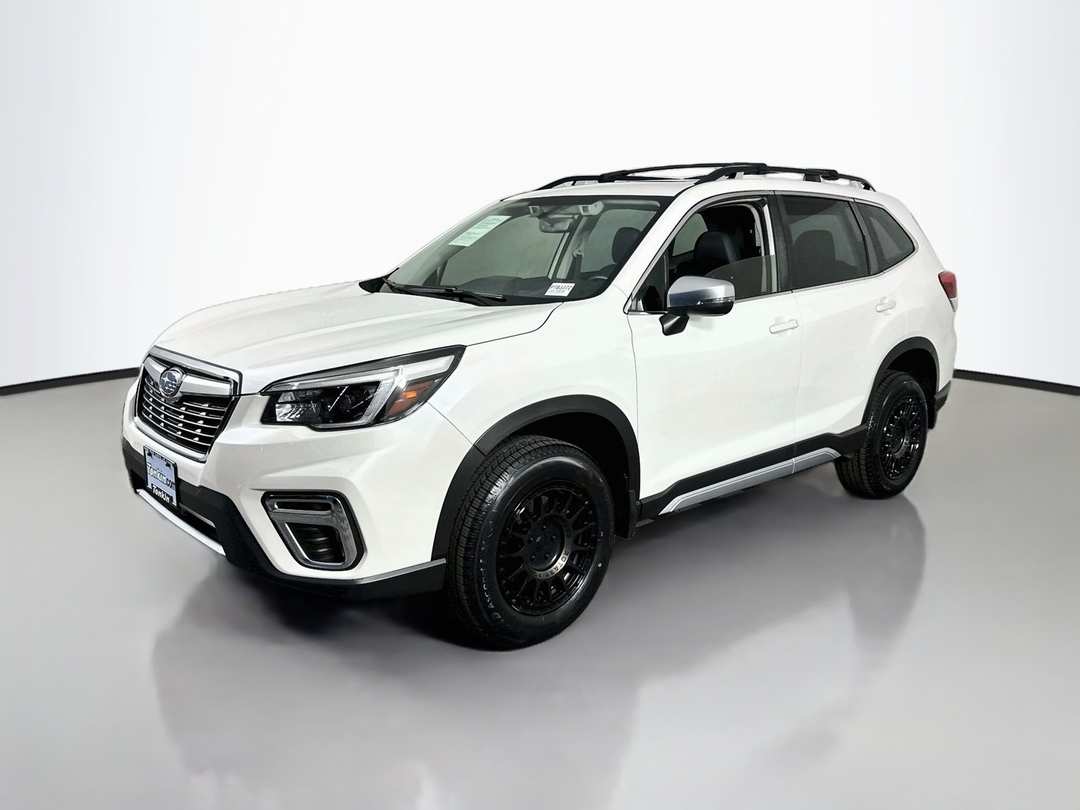 2021 Subaru Forester Touring - Image 3
