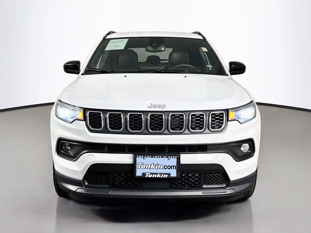 2024 Jeep Compass Latitude - Image 2