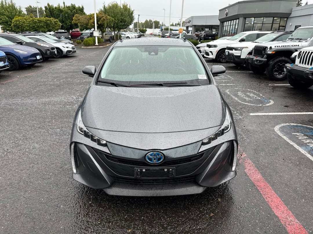 2020 Toyota Prius Prime XLE - Image 2