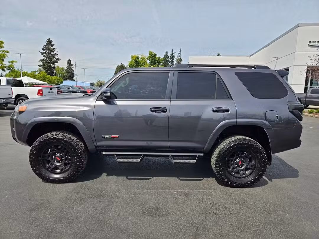 2021 Toyota 4Runner Venture - Image 3
