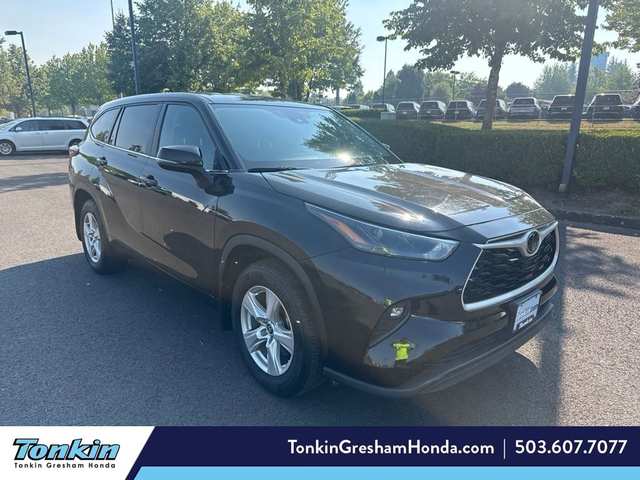 2024 Toyota Highlander LE