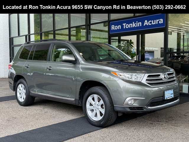 2012 Toyota Highlander SE