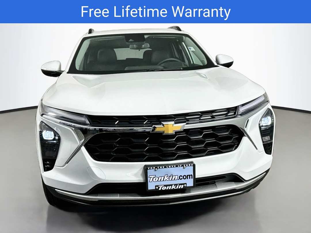 2026 Chevrolet Trax LT - Image 2