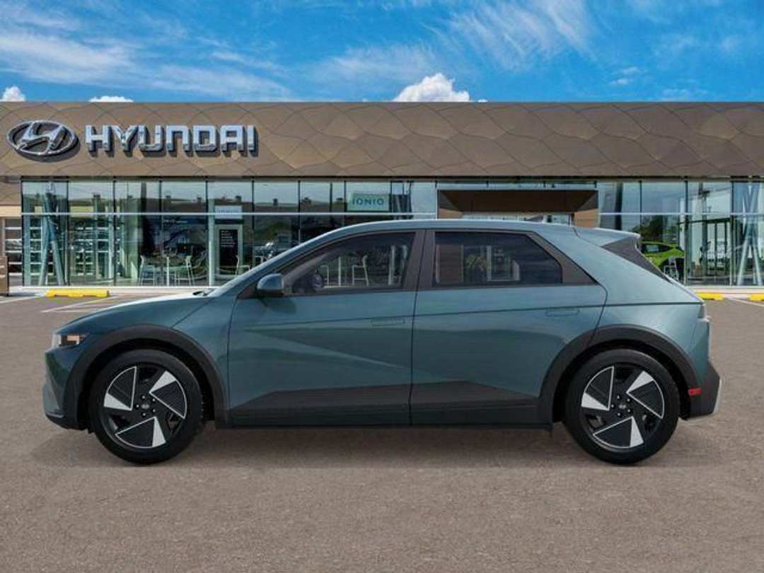 2026 Hyundai Ioniq 5 SEL - Image 3