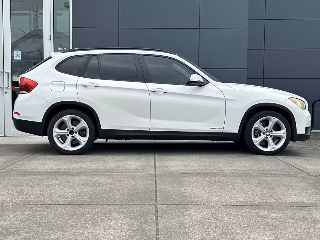 2014 BMW X1 xDrive35i - Image 2