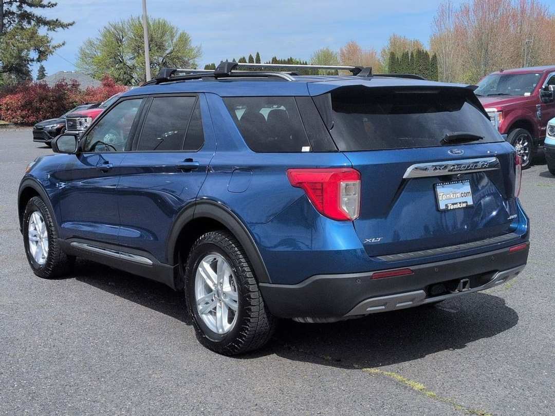 2021 Ford Explorer XLT - Image 3
