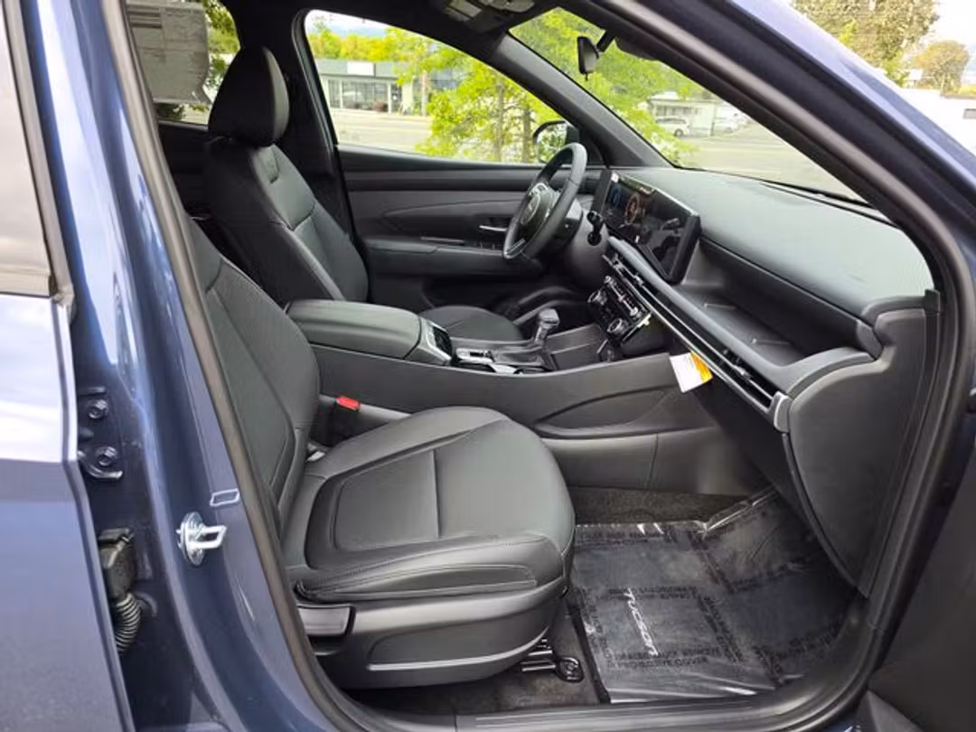2026 Hyundai Tucson XRT - Image 2