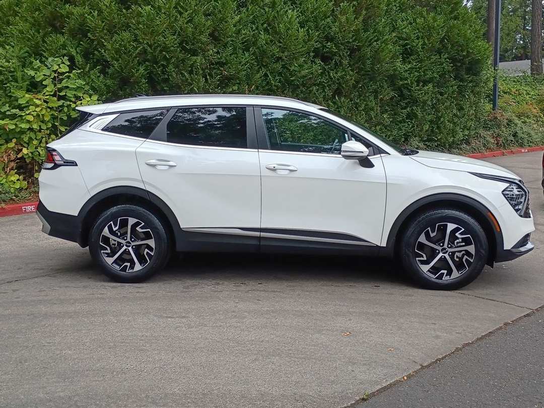 2024 Kia Sportage Hybrid EX - Image 3