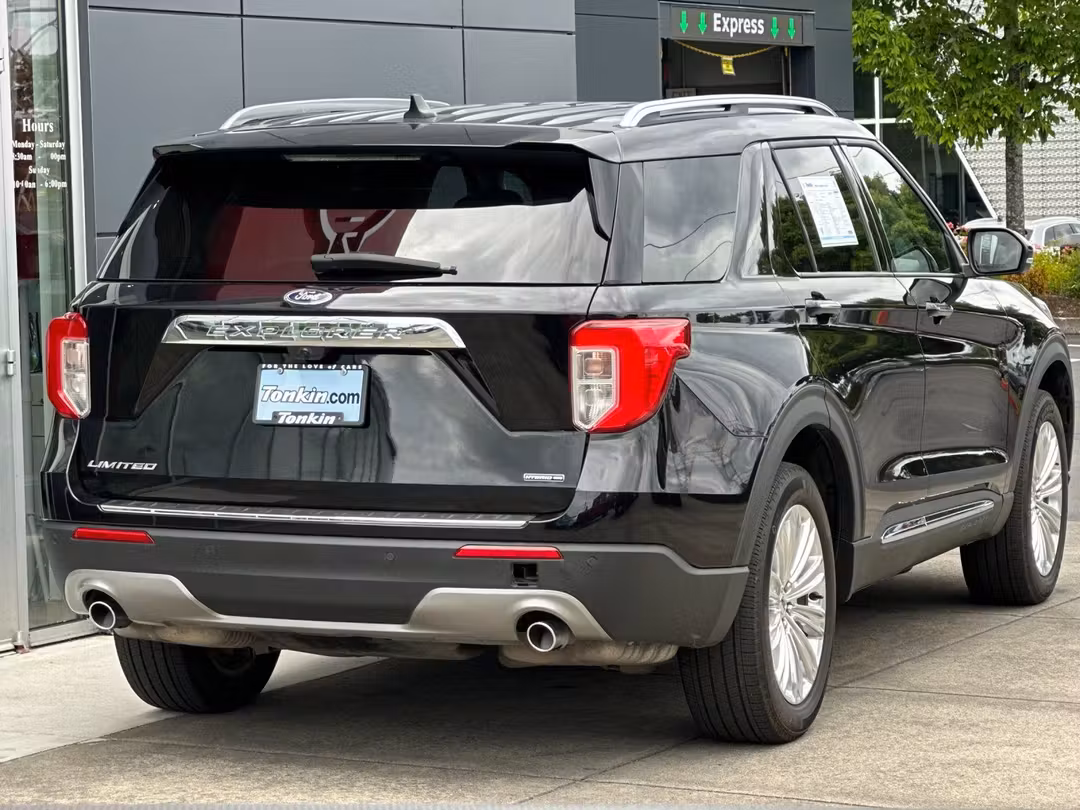 2022 Ford Explorer Limited - Image 3