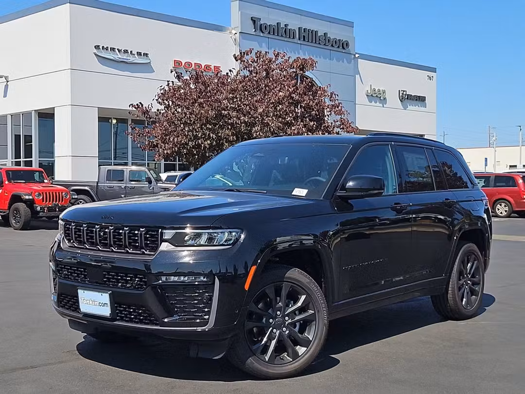 2026 Jeep Grand Cherokee Limited Reserve - Image 2