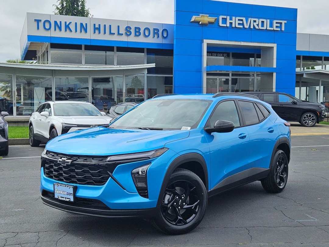 2026 Chevrolet Trax LT - Image 2