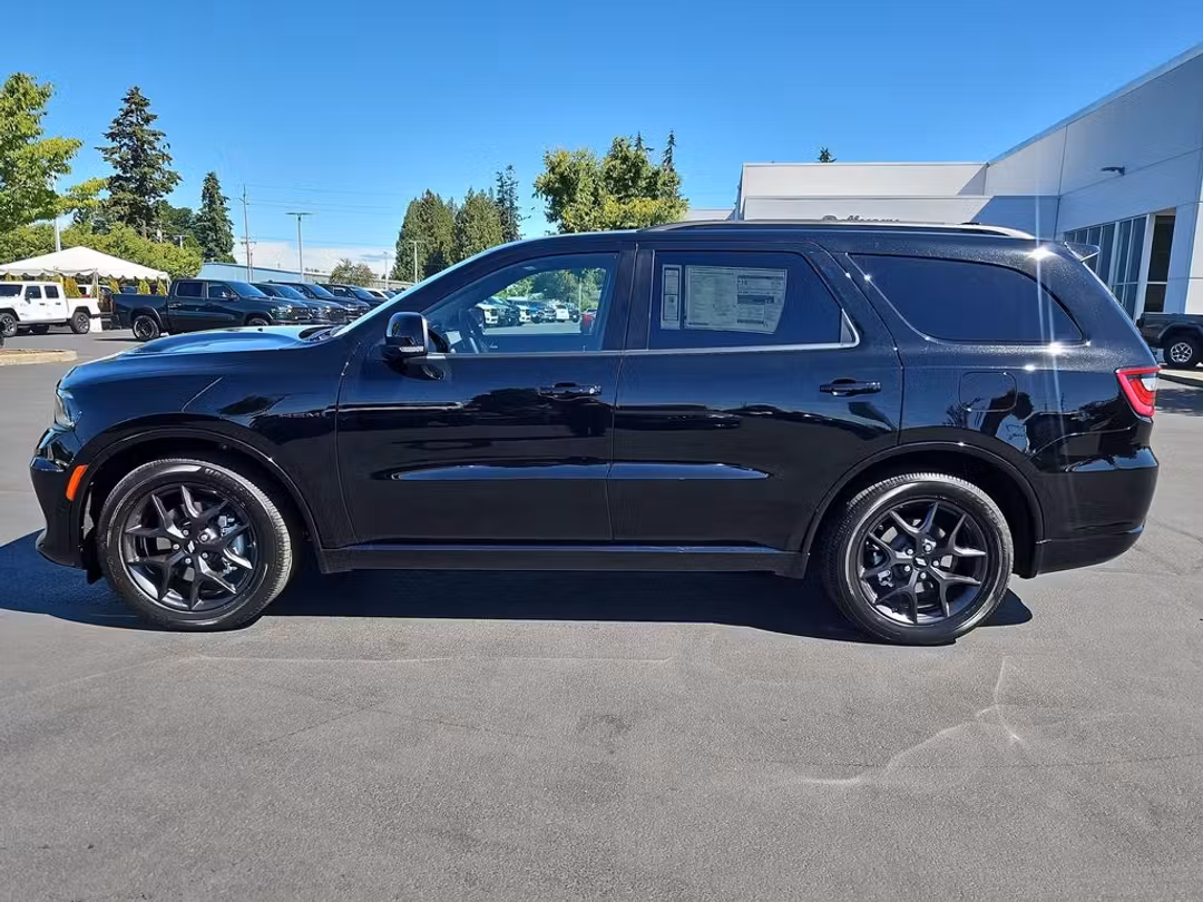 2026 Dodge Durango GT Plus HEMI V8 - Image 3