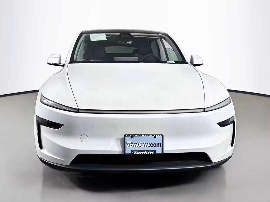 2026 Tesla Model Y Premium - Image 2