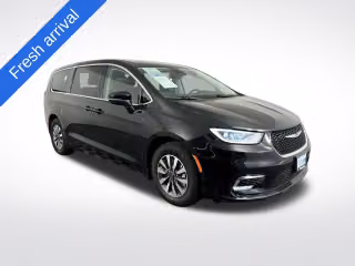 2023 Chrysler Pacifica Hybrid Touring L