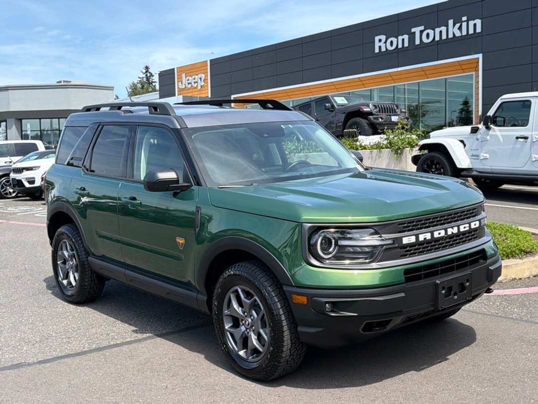 2023 Ford Bronco Sport Badlands - Image 2