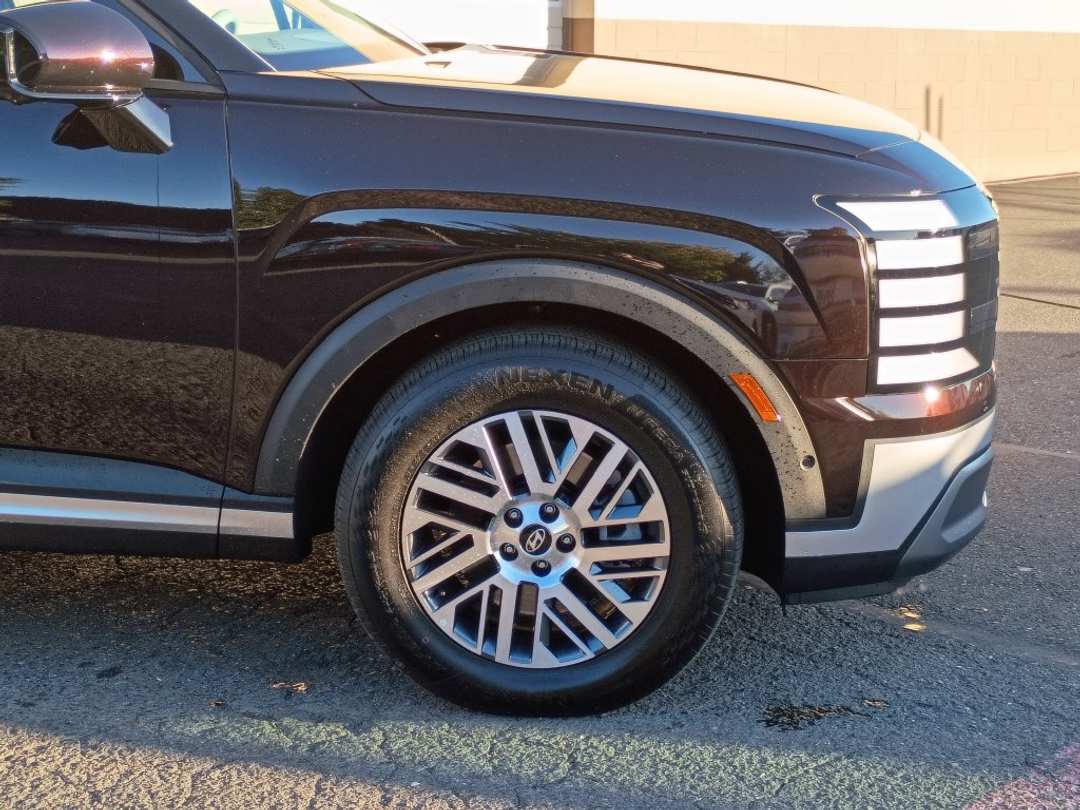 2026 Hyundai Palisade SEL Premium - Image 2