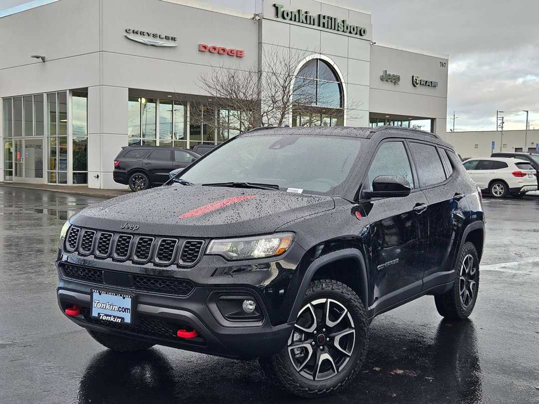 2026 Jeep Compass Trailhawk - Image 2