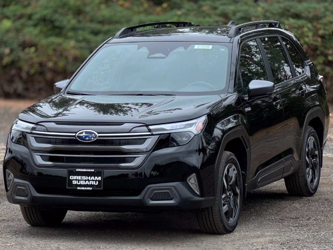 2026 Subaru Forester Sport Hybrid - Image 3