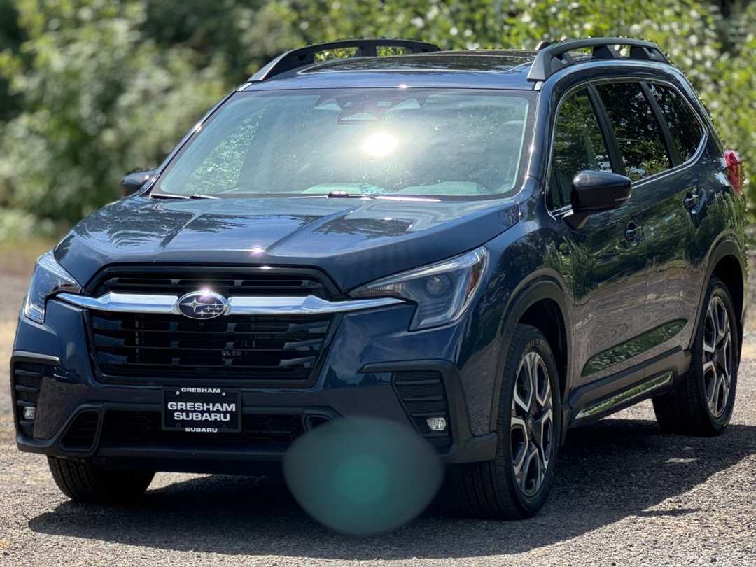 2024 Subaru Ascent Limited - Image 3