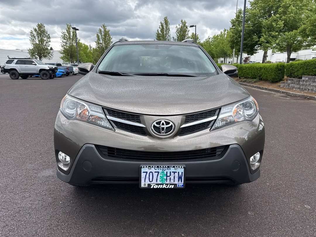 2015 Toyota Rav4 Limited - Image 2