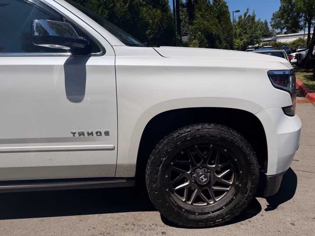 2016 Chevrolet Tahoe LTZ - Image 3